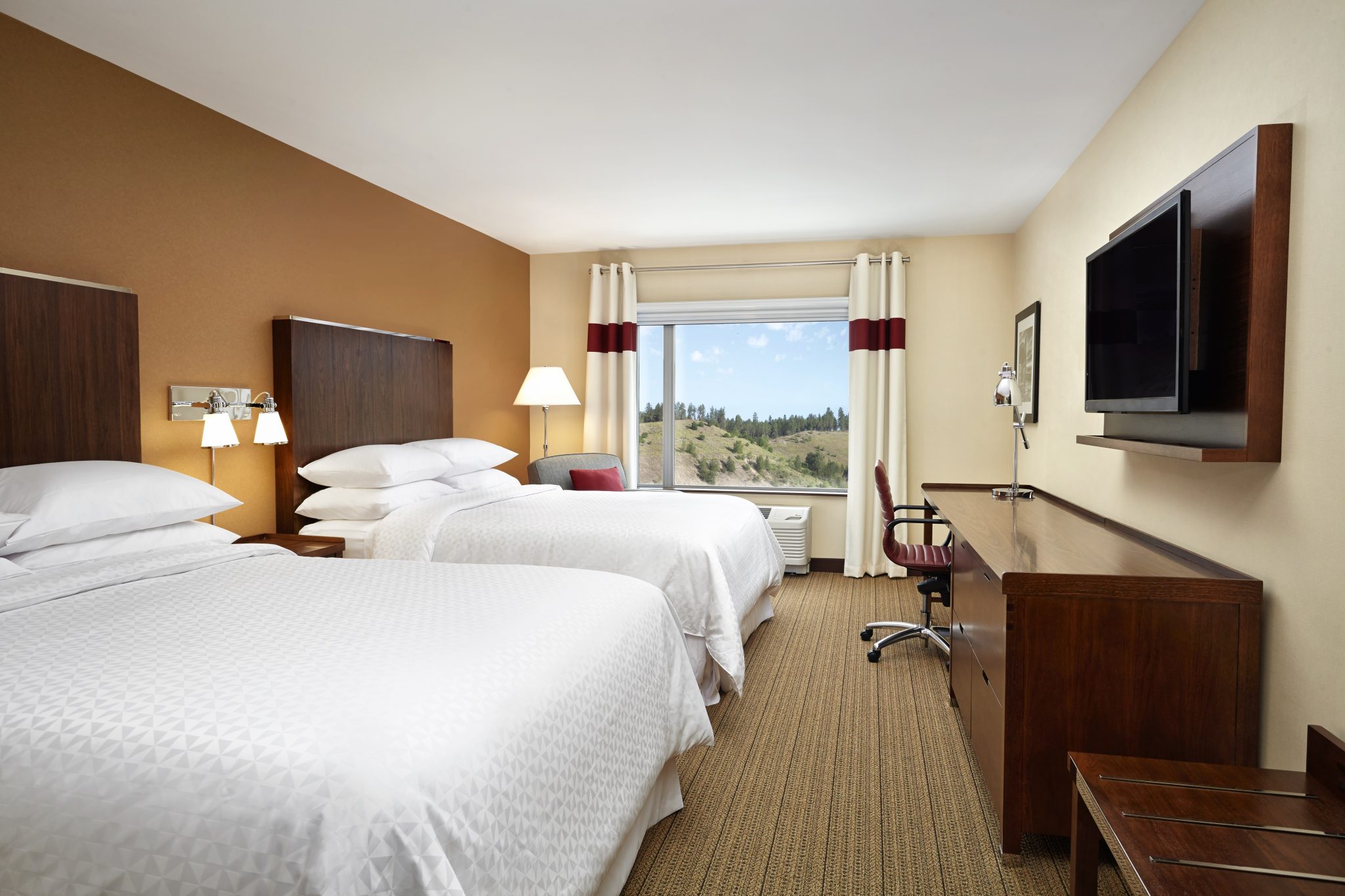 Four Points by Sheraton Kelowna Airport - Rollover Vacations